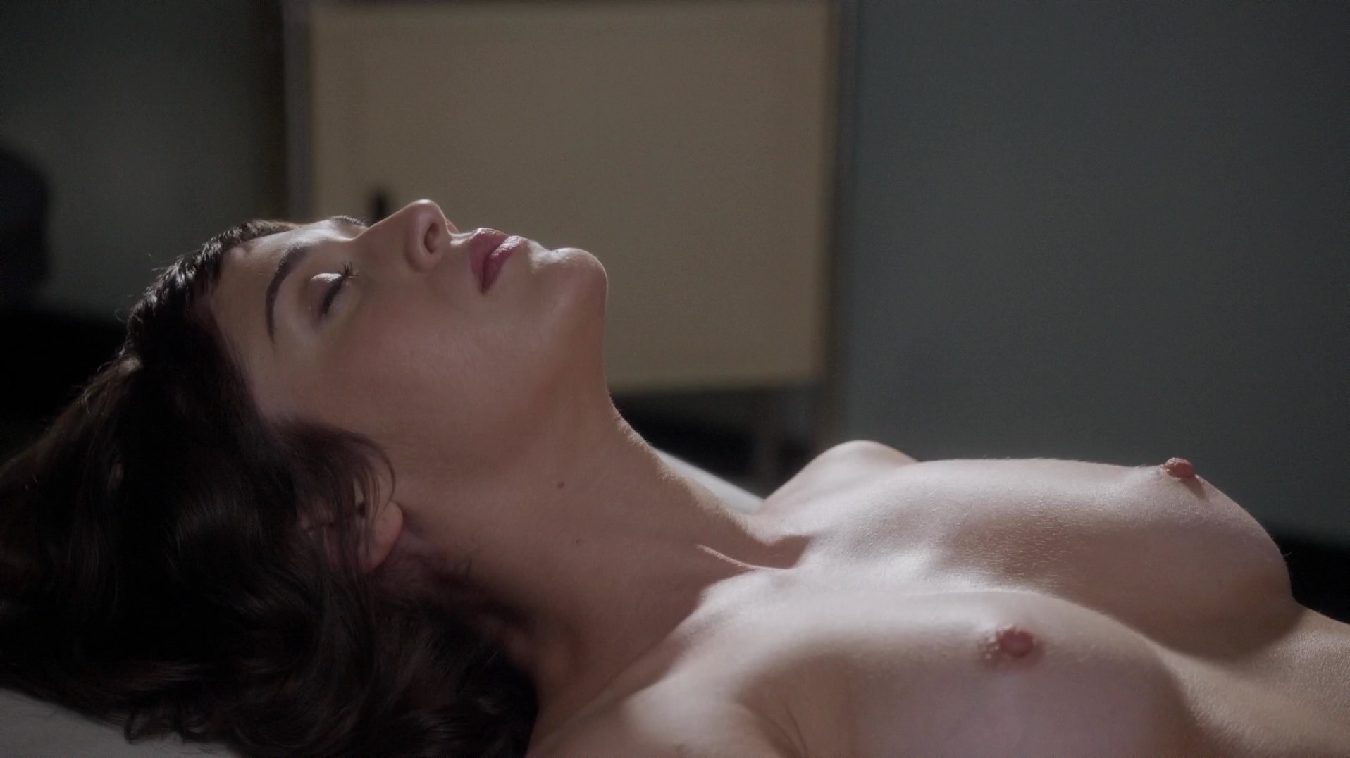 1916px x 1076px - Watch Online - Lizzy Caplan â€“ Masters of Sex s01e09 (2013 ...