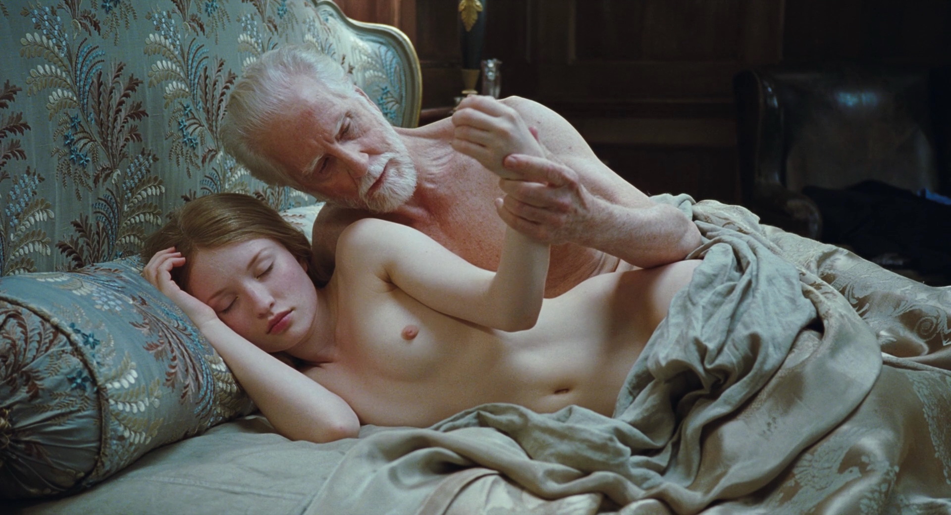 Watch Online - Emily Browning â€“ Sleeping Beauty (2011) HD 1080p