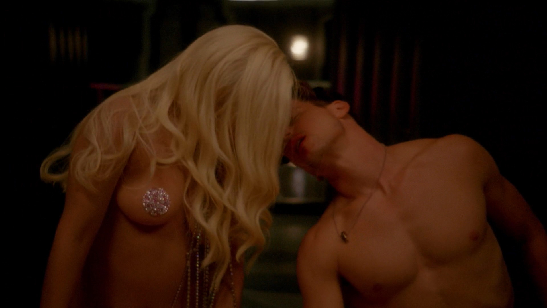 Watch Online Lady Gaga Chasty Ballesteros American Horror Story S05e01 2015 Hd 1080p