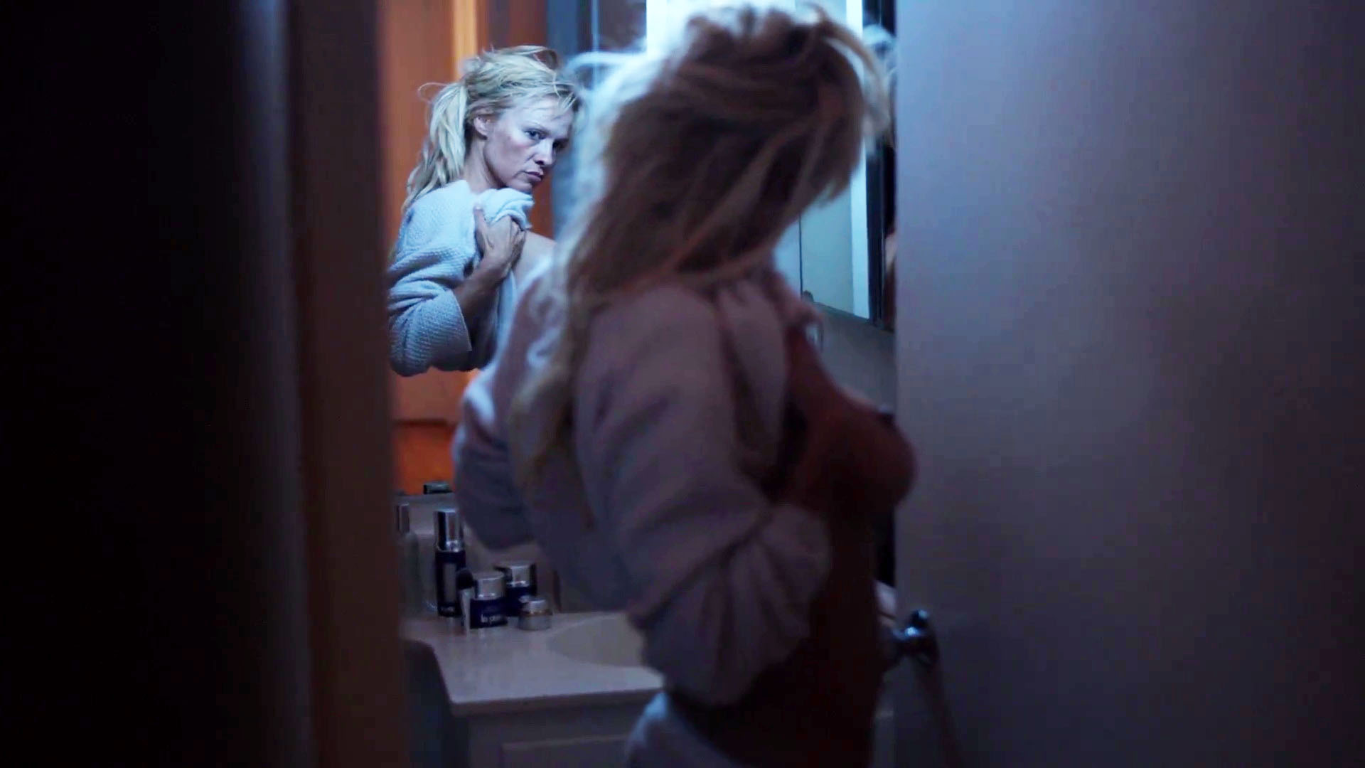 Watch Online Tara Holt Pamela Adlon Californication S07e02 2014 Hd 720p