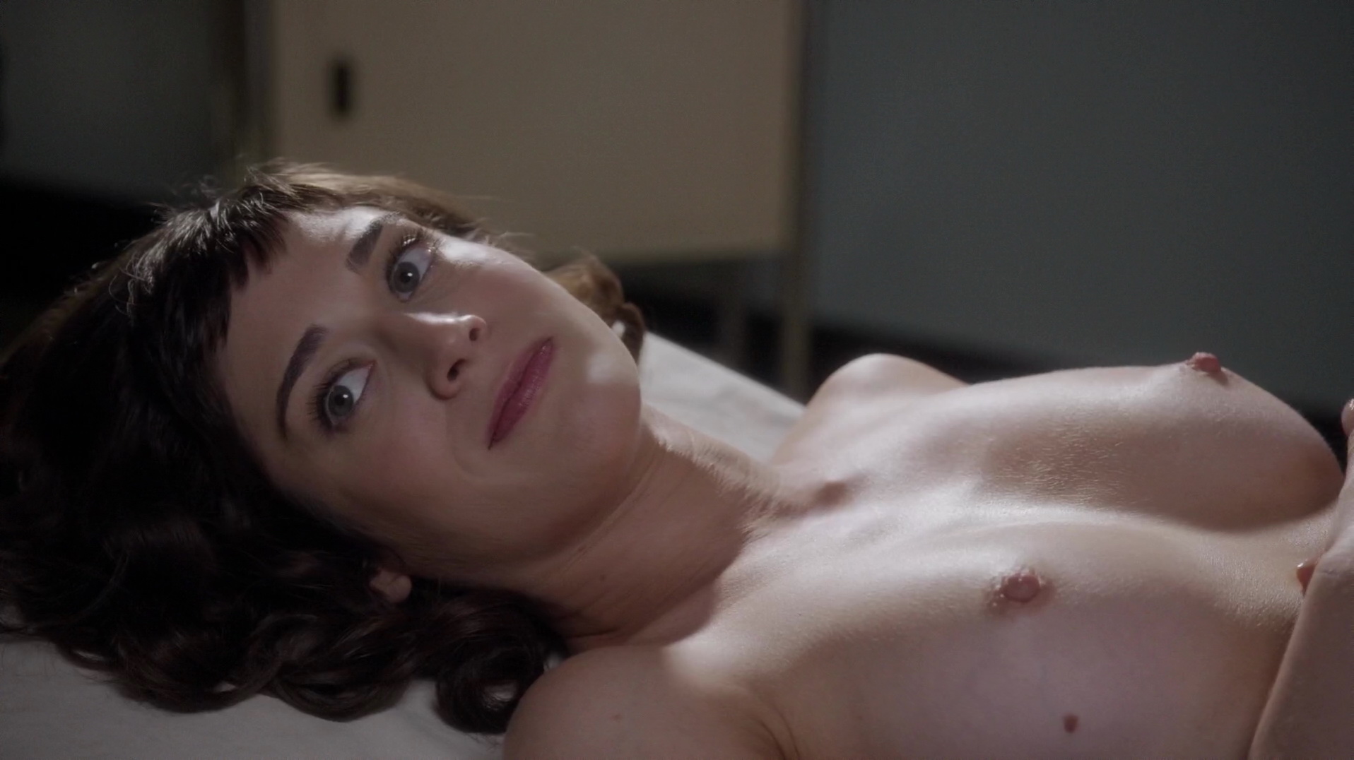 Lizzy Caplan Topless On Beach - Watch Online - Lizzy Caplan â€“ Masters of Sex s01e09 (2013 ...