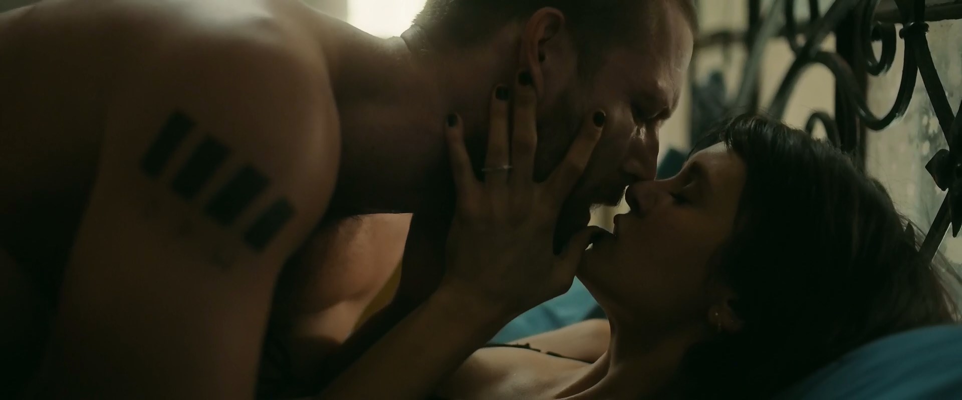 1080q Romantic Sex Video - Watch Online - Nina Dobrev - Lucky Day (2019) HD 1080p