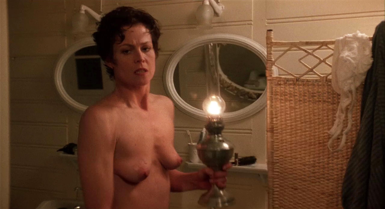 Weaver nude segorney Sigourney Weaver