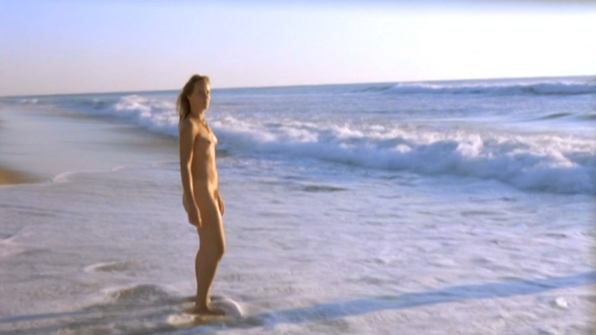 Sexy maya gaugler nude scene from sous le sable