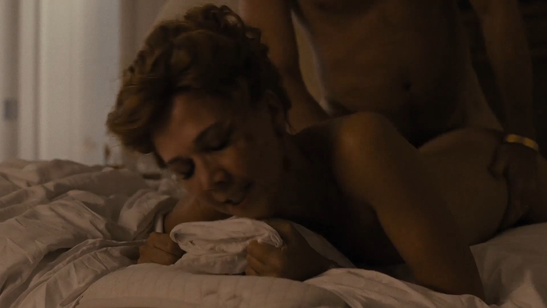 Maggie gyllenhaal nude video