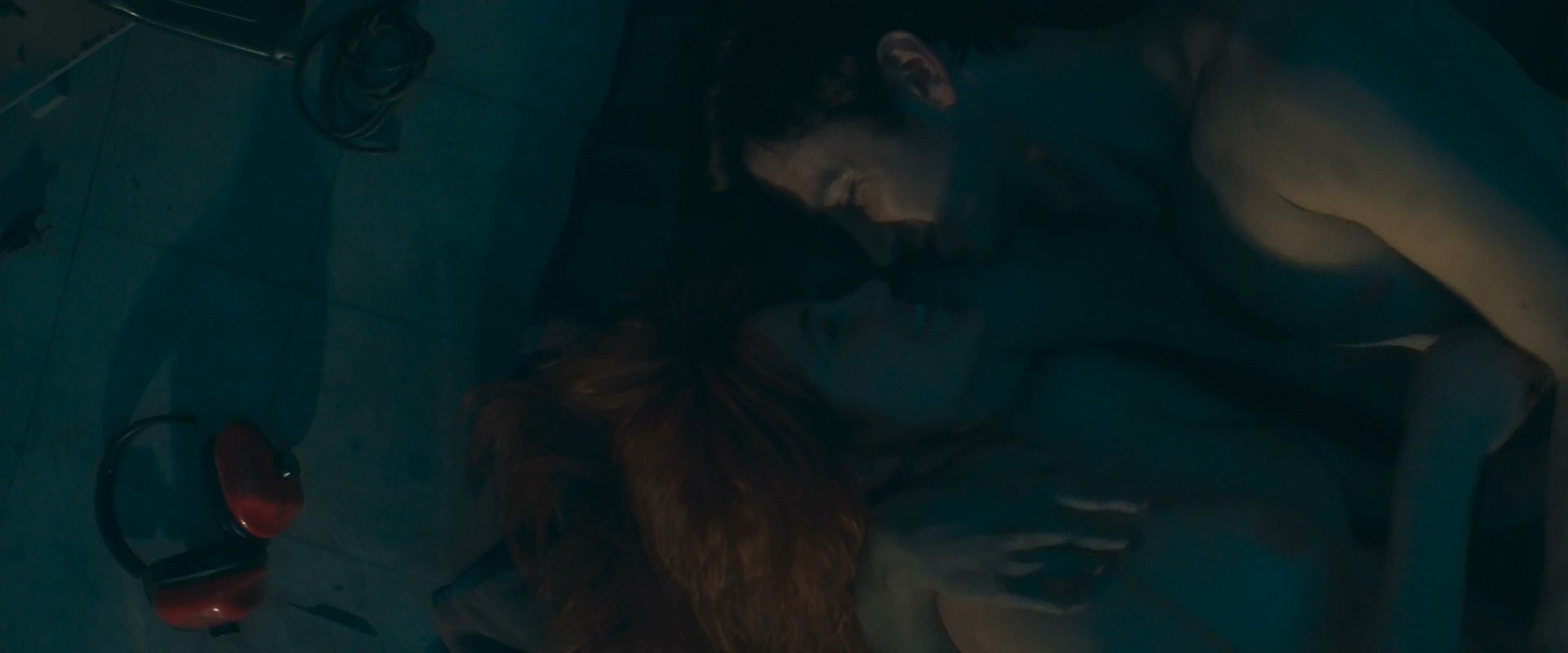 Liz Solari - The Last Man (2018) HD 1080p