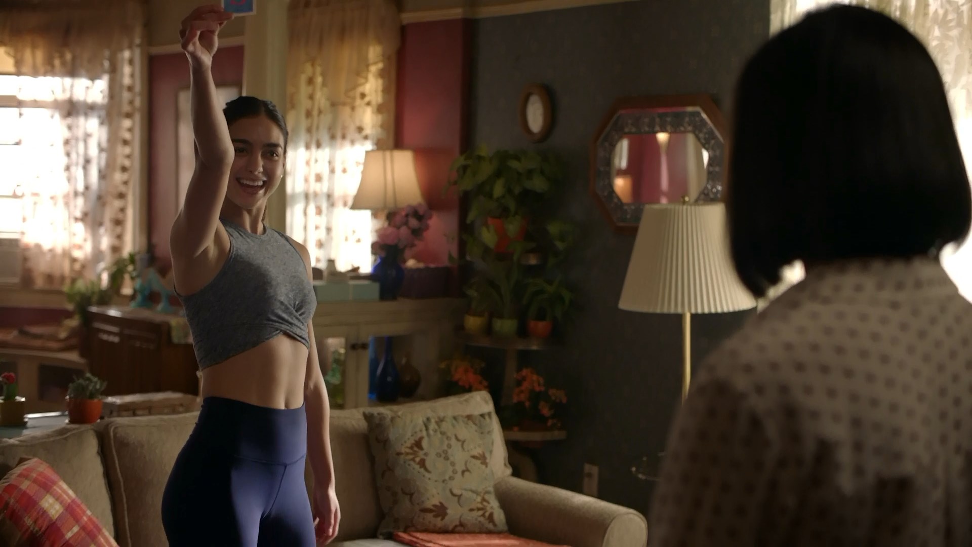 Melissa Barrera - Vida s02e03 (2019) HD 1080p