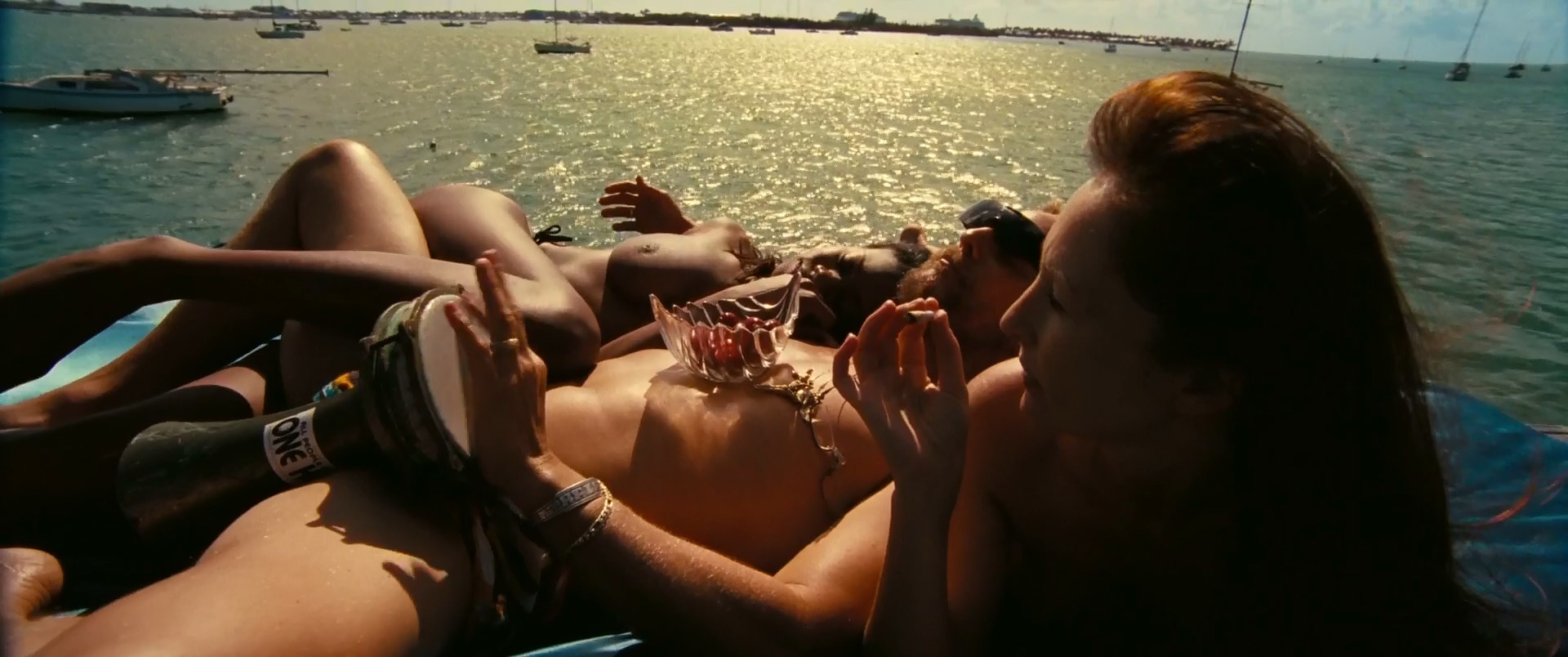 The Beach Movie Nudity - Watch Online - Isla Fisher, etc - The Beach Bum (2019) HD 1080p