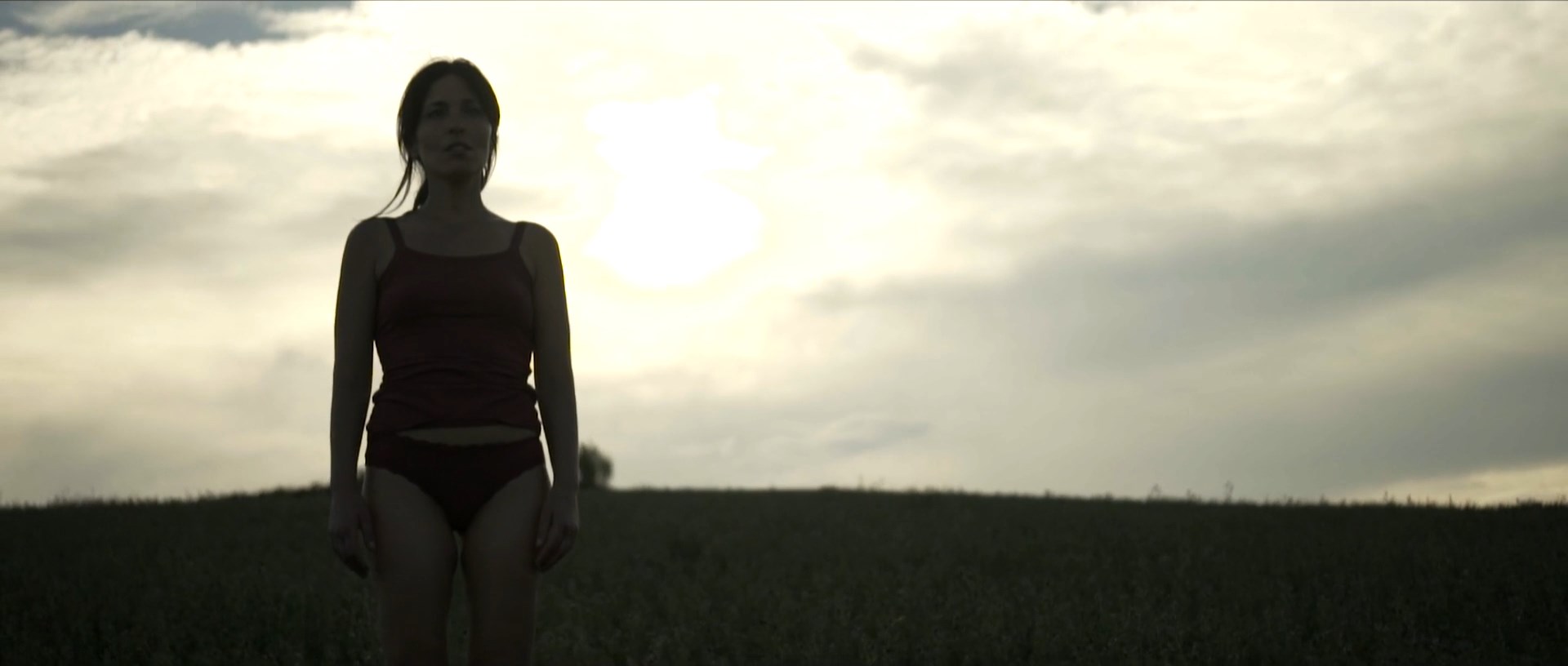 Elena Scomazzetto, Chiara Cardea - Linea di Fuga (2017) HD 1080p