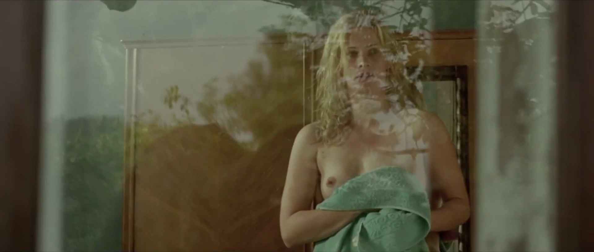 Agnieszka Warchulska Nude » Celebs Nude Video - NudeCelebVideo.Net