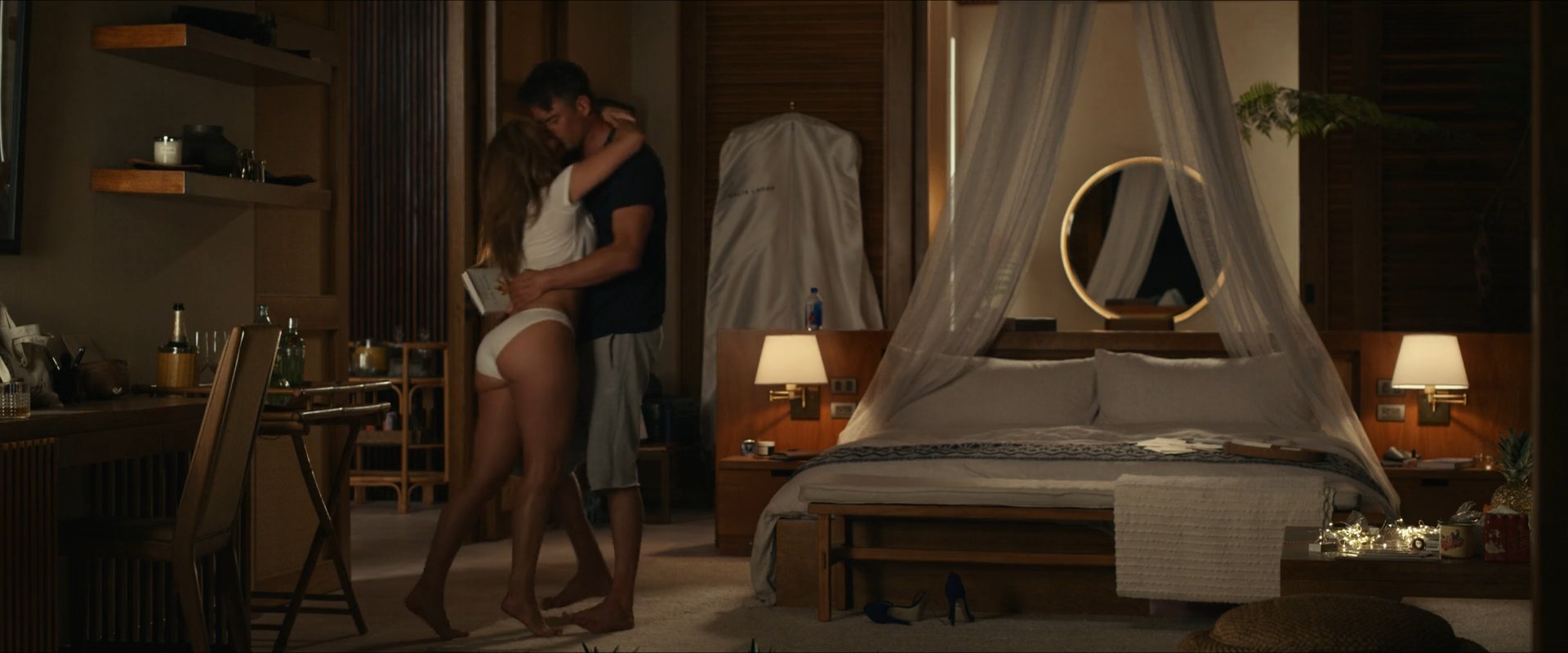 Bed Mesti - Watch Online - Jennifer Lopez - Shotgun Wedding (2022) HD 1080p