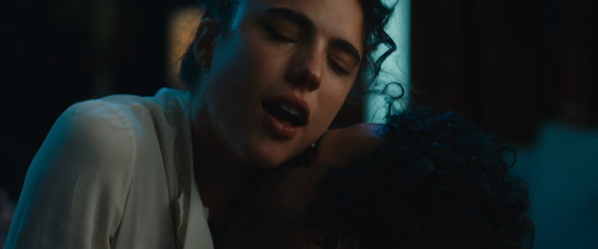 Watch Online - Margaret Qualley - Sanctuary (2022) HD 1080p