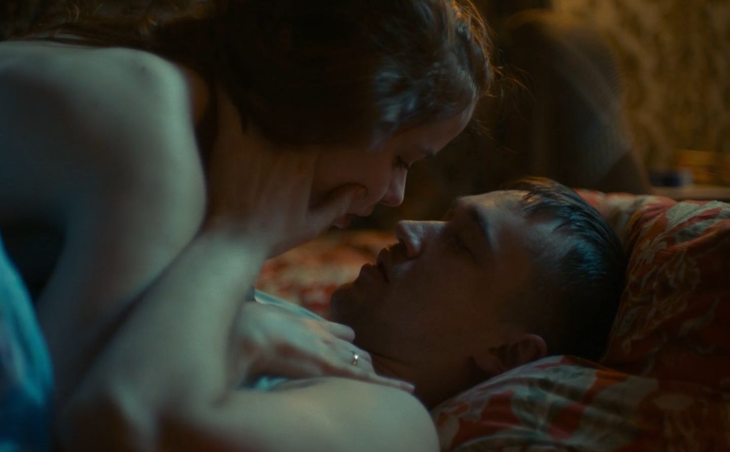 Mila Ershova, Karina Alexandrova - Autsors s01e08 (2025) HD 1080p