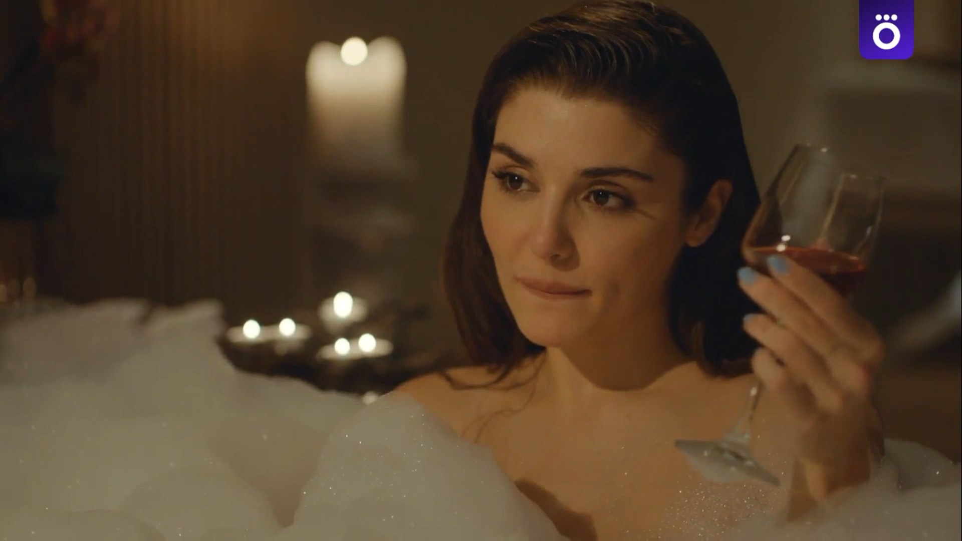 Hande Erçel Nude » Celebs Nude Video - NudeCelebVideo.Net