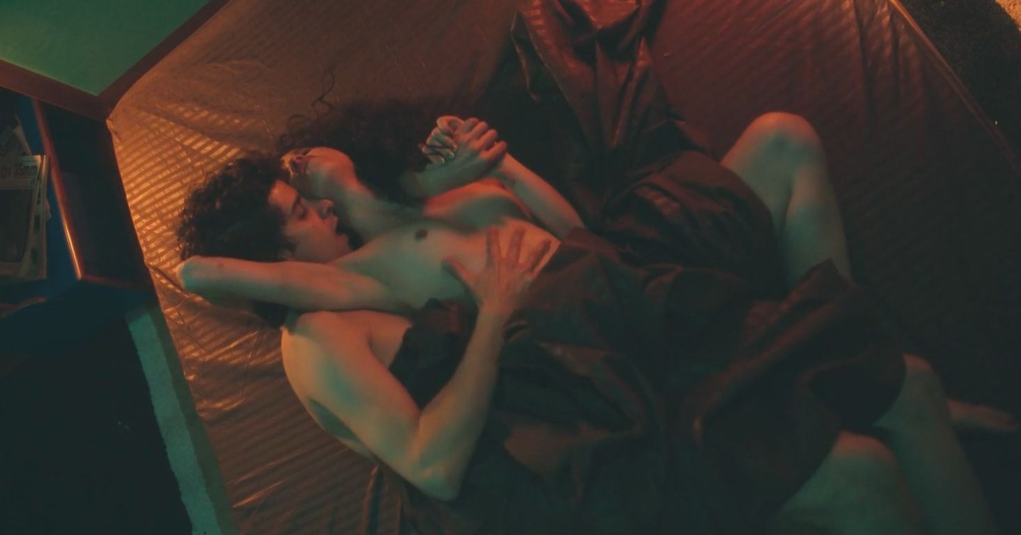 Francisca Estevez, Valentina Duque, Veronica Orozco, Sharon Guzman, etc - Eva Lasting (La primera vez) s03e01e03e06e07e08e10 (2025) HD 1080p