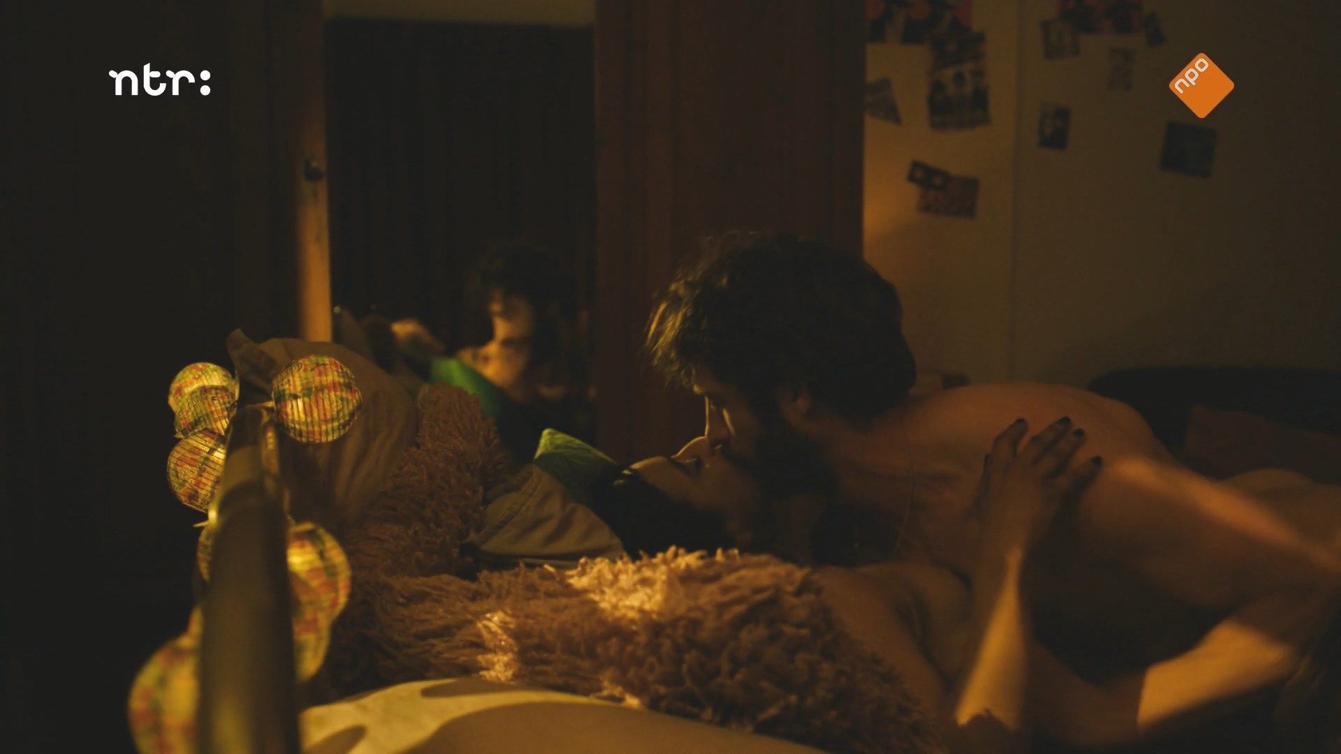 Nora El Koussour - Love me, Love me not (2025) HD 1080p