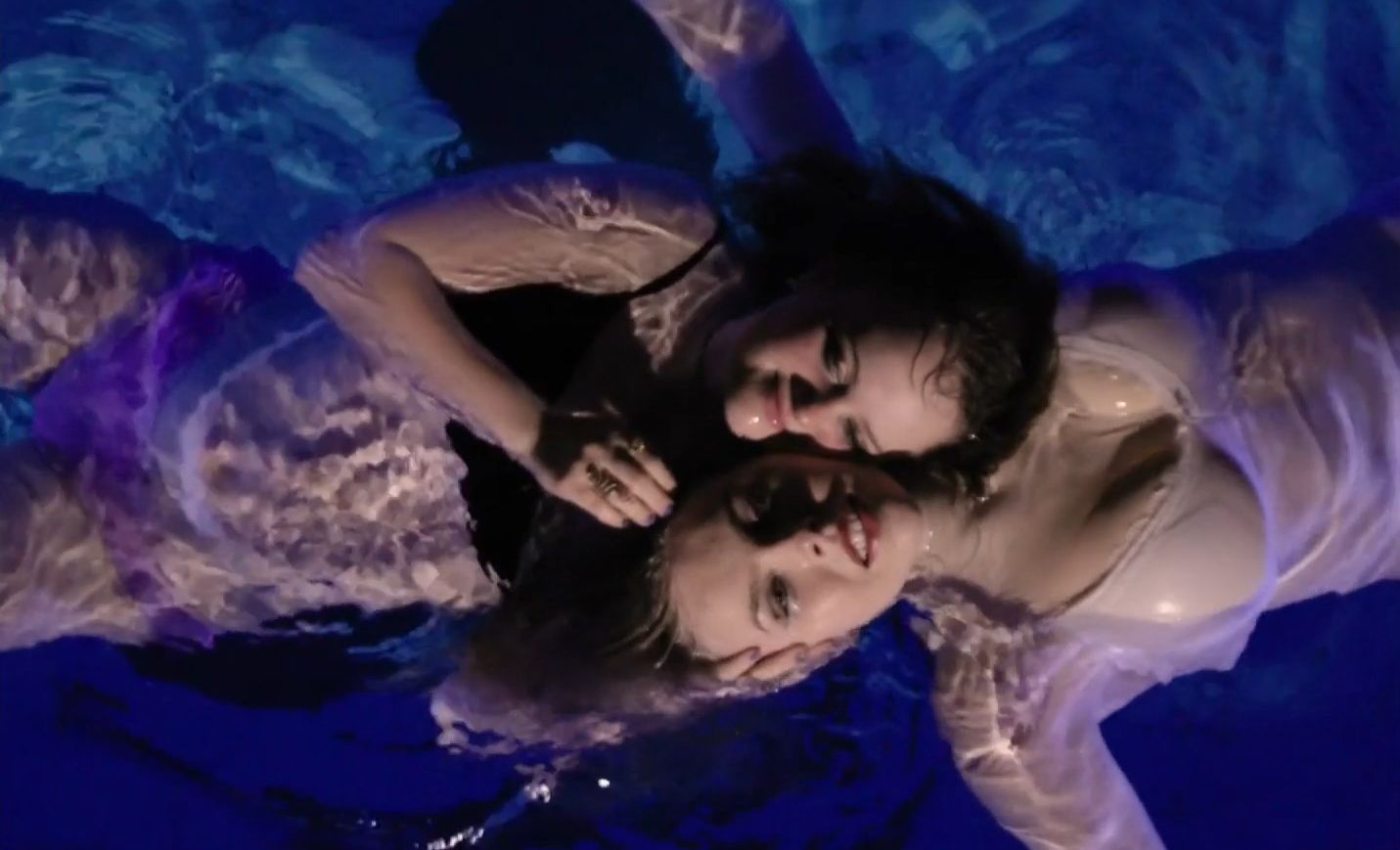 Moa Wallerström, Tilde-li Alvsilver - Hoppa (2025) HD 1080p