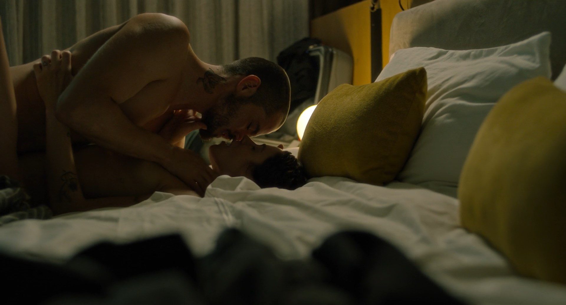 Daniela Pena, Tini Stoessel - Breakdown (Quebranto) s01e01-05 (2025) HD 1080p