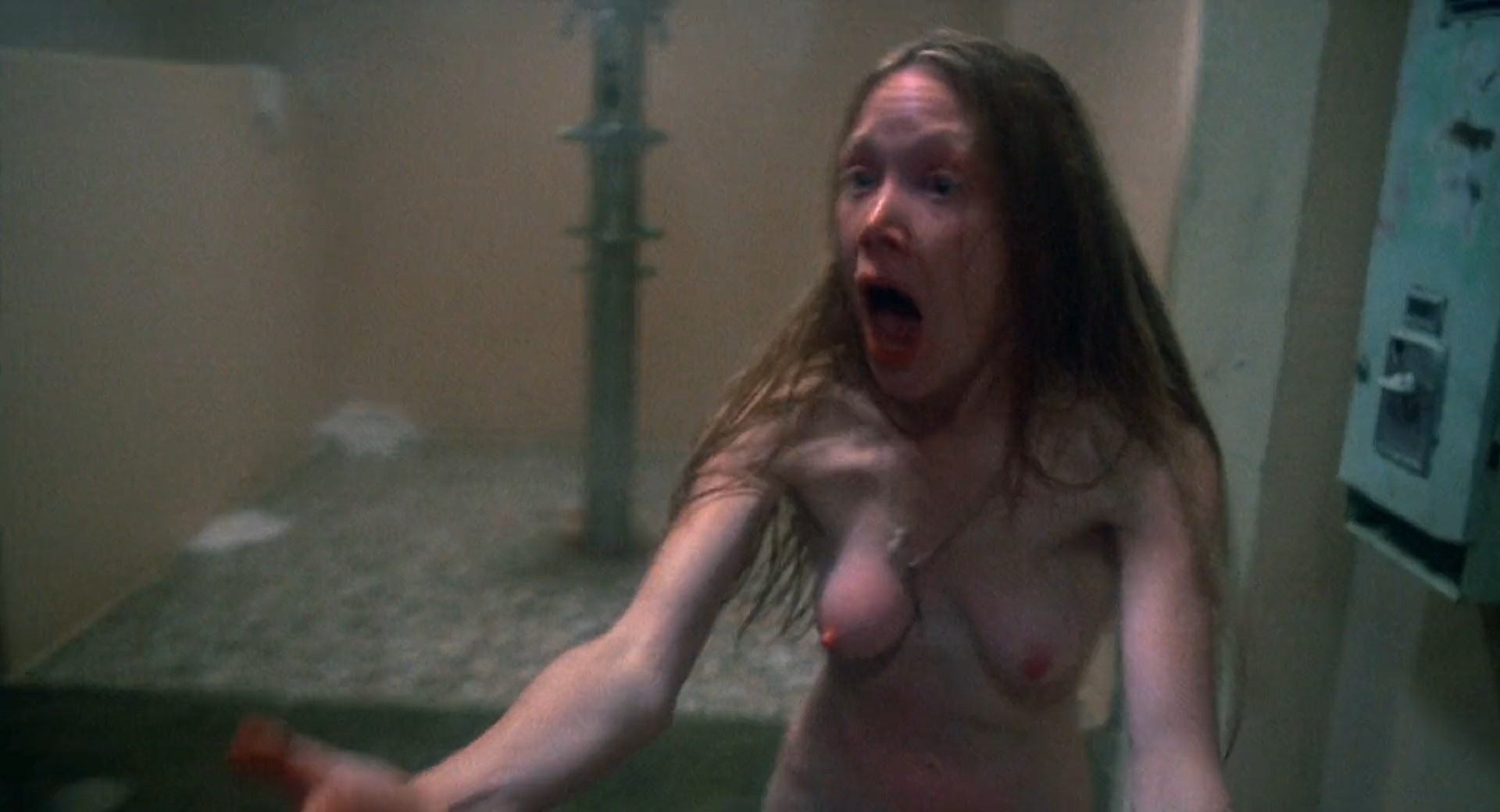 Nancy Allen, Amy Irving, Cindy Daly, Sissy Spacek - Carrie (1976) HD 1080p