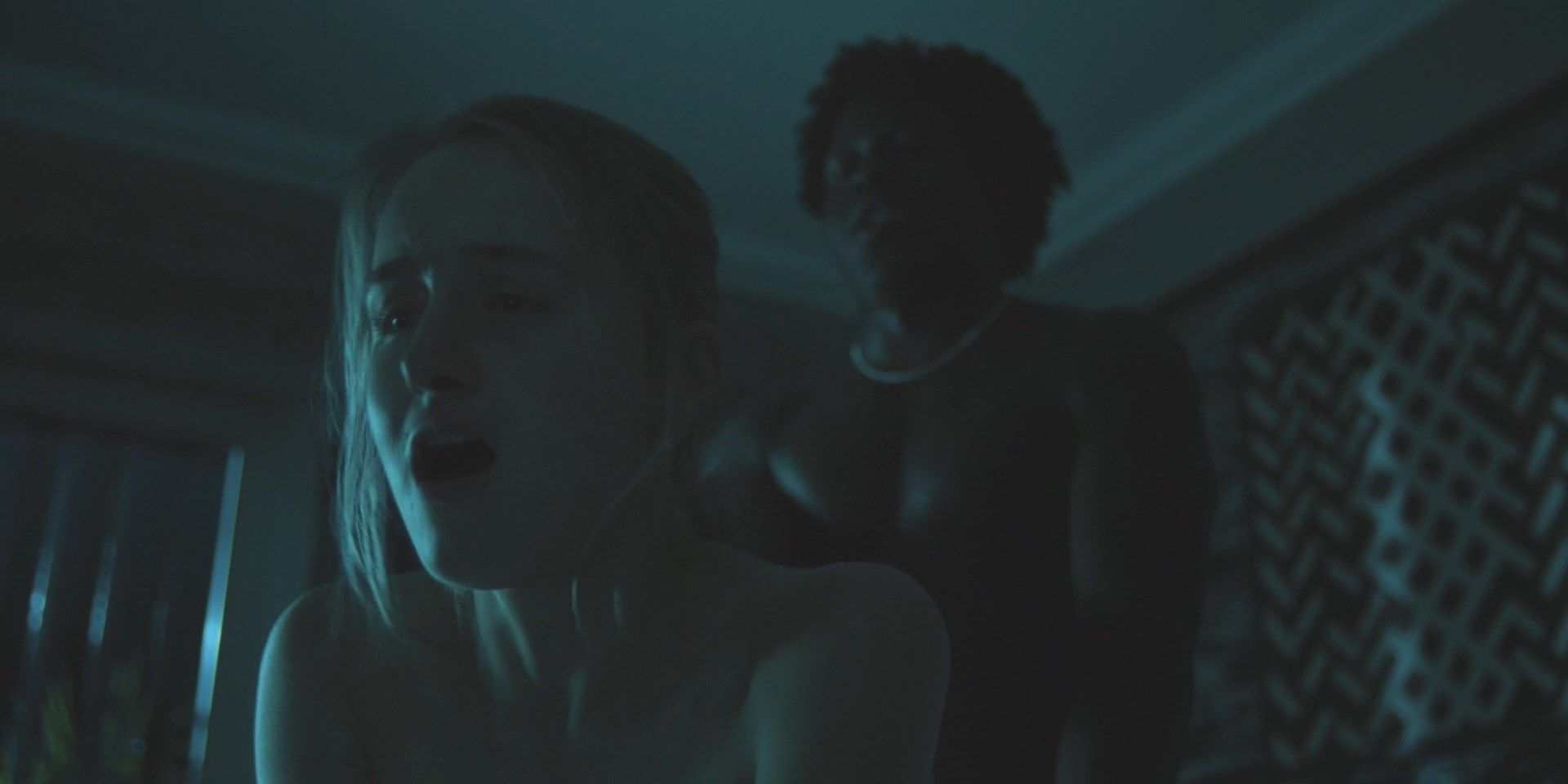 Miriam Petche, Skye Lucia Degruttola - Industry s04e05 (2026) HD 1080p