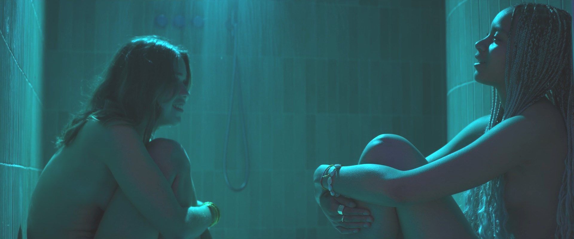 Pascale Arbillot, Rebecca Marder, Lily Aubry, Tya Deslauriers, Zoé Marchal - Cash Queens (Les Lionnes) s01e01-06 (2026) HD 1080p