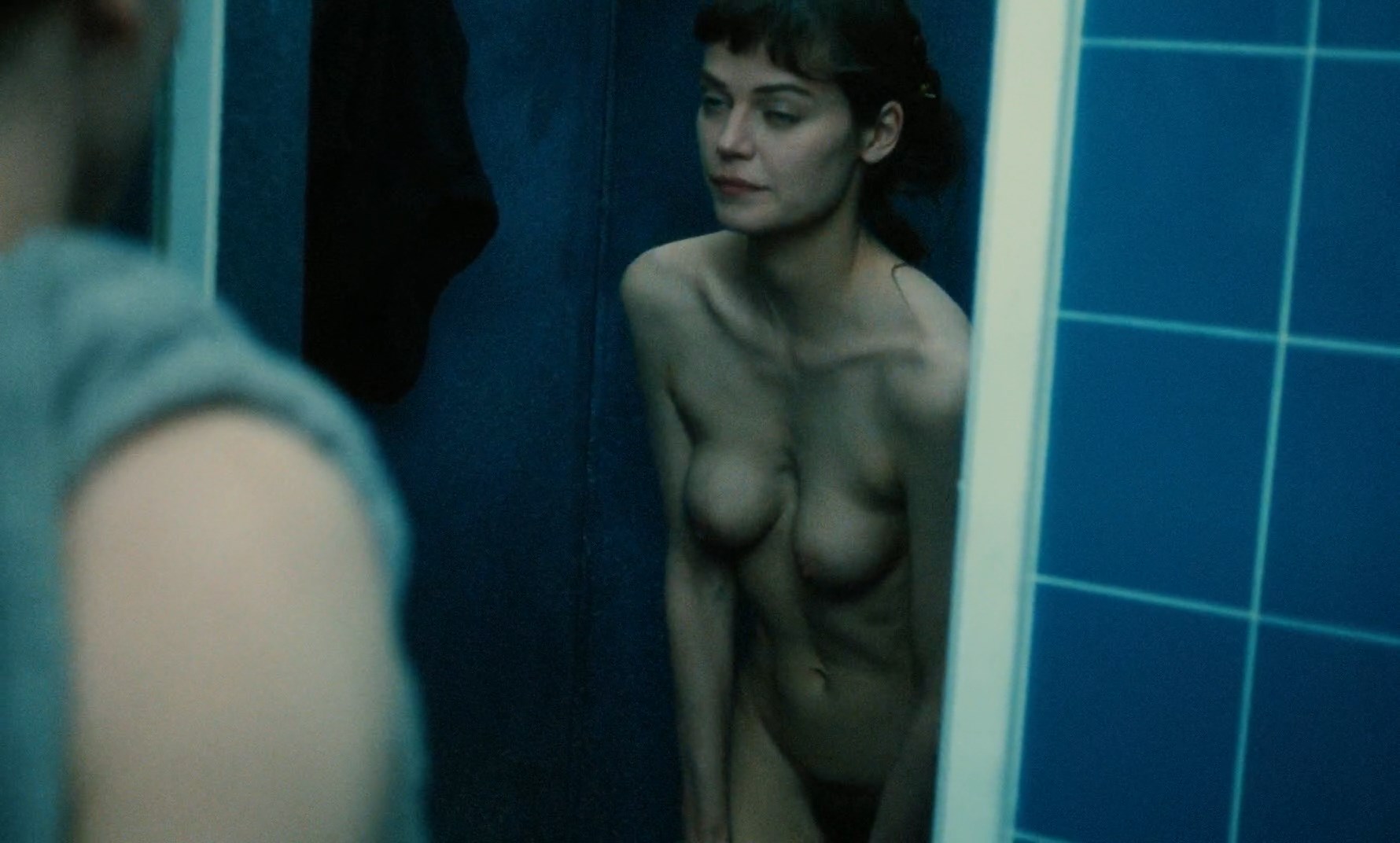 Emmanuelle Devos, Marianne Denicourt, Marion Cotillard, Jeanne Balibar - Comment je me suis disputé... (ma vie sexuelle) (1996) HD 1080p